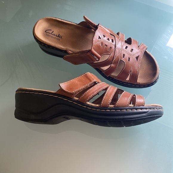 Clarks Shoes - Clark’s Brown Leather Slides Wedge Sandals Size 9 Wide